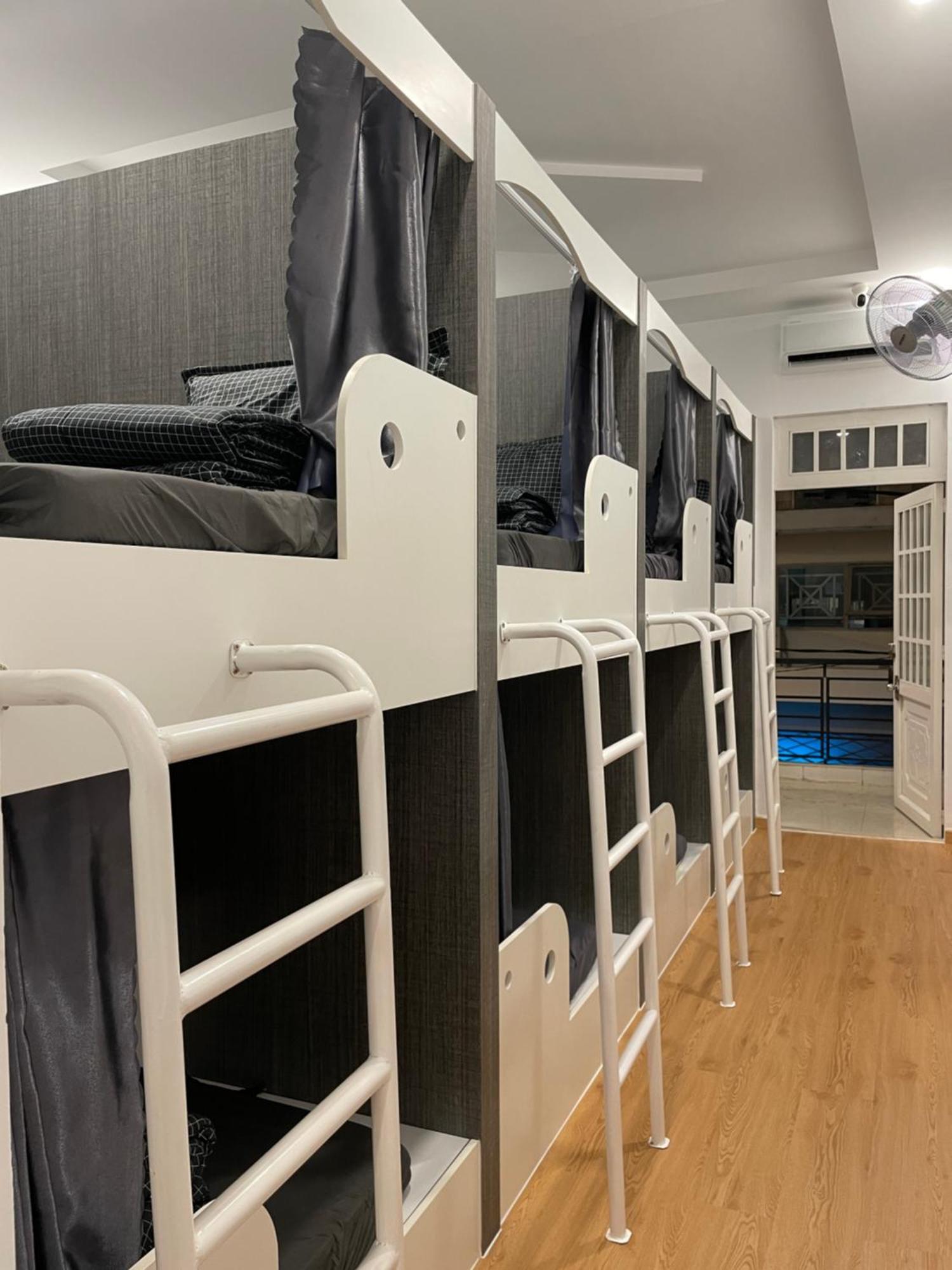Alphabet Home Capsule โฮจิมินห์ซิตี้ ภายนอก รูปภาพ