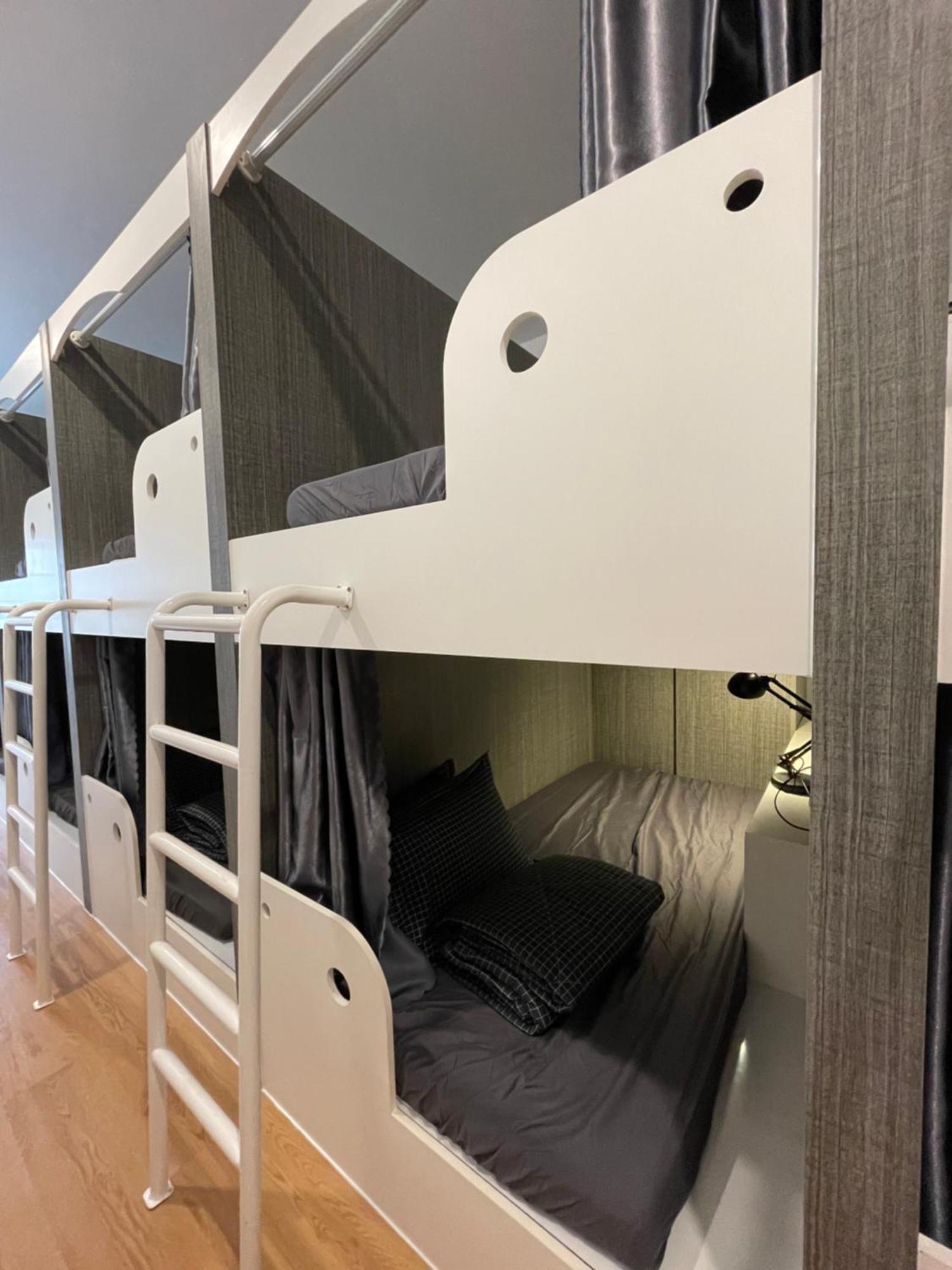 Alphabet Home Capsule โฮจิมินห์ซิตี้ ภายนอก รูปภาพ
